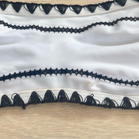 Same Los Angeles bikini - Picture 4 of 9